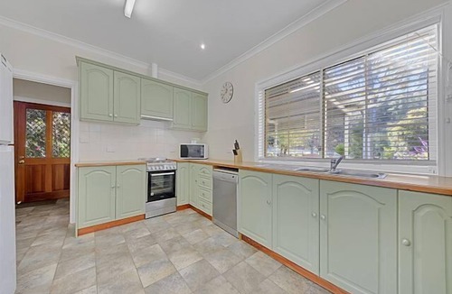 Bright Apartment | 406 Back Porepunkah Road