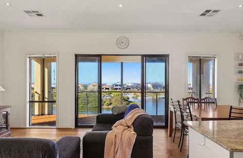 Nangkita House | 41 Blanche Pde, Hindmarsh Island