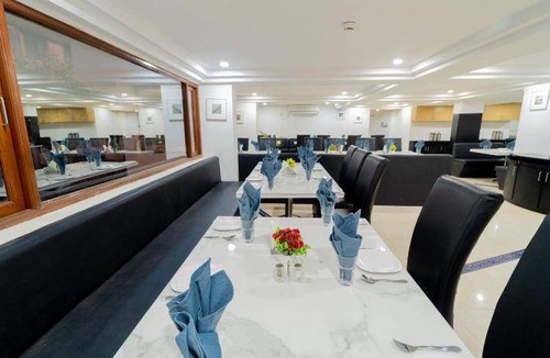Nashik Road Hotel | 42 m² Hotel ∙ 8 guests