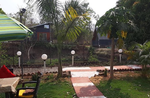 Murbad House | 45 m² Farmhouse ∙ 6 guests