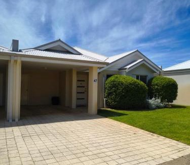 Broadwater House | 47 Cape View resort