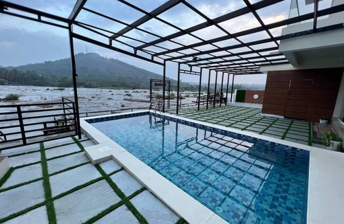 Chalakudy Hotel | 475 m² Hotel ∙ 3 guests