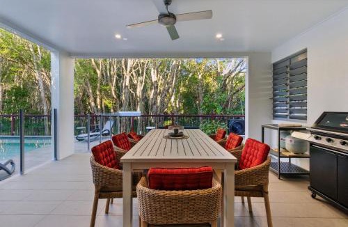 Mount Coolum House | 48 Boardrider Crescent