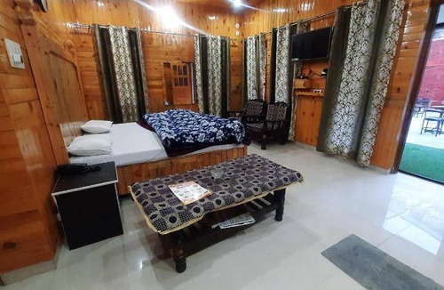 Tehri Bed & Breakfast | 48 m² Bed and breakfast ∙ 2 bedrooms ∙ 4 guests