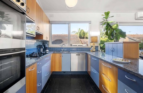 Beaumaris House | 5-Bed Haven with Pool Minutes From Beaches & Parks