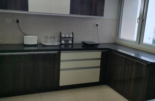 Pallavaram Apartment | 5 Minutes to Airport - Spacious private apartment