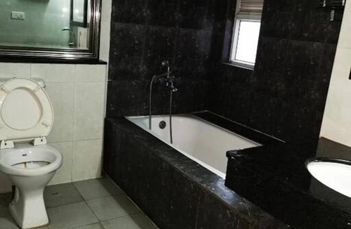 Pallavaram Apartment | 5 Minutes to Airport - Spacious private apartment