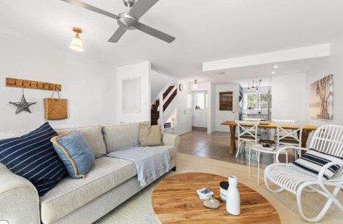 Sunshine Beach Apartment | 5 Samarin Court Convenient and Comfortable