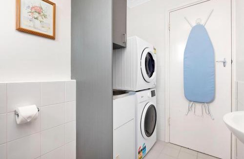 Daglish Apartment | 6 Cute Cunningham close to Subiaco - sleeps 2