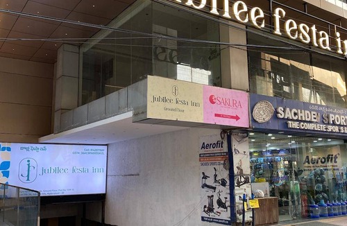 Jubilee Hills Hotel | 61 m² Hotel ∙ 2 guests