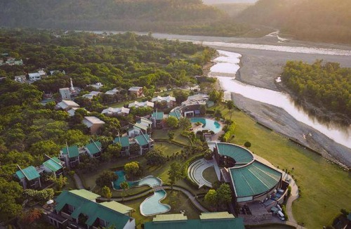 Dhikuli Resort | 61 m² Resort ∙ 3 guests