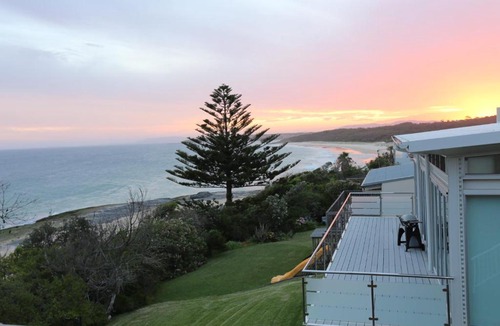Ulladulla Apartment | 67 South Pacific Crescent - Apartment 1