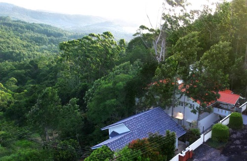 Yercaud House | 689 m² Bungalow ∙ 3 bedrooms ∙ 17 guests