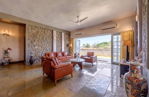 Igatpuri Villa | 700 m² Villa ∙ 5 bedrooms ∙ 12 guests