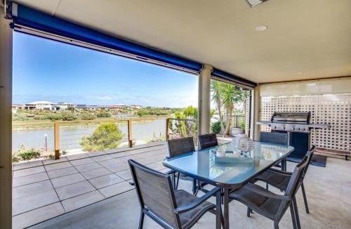 Nangkita House | 71 Blanche Pde Hindmarsh Island - No Linen Included