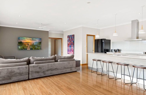 Lemon Tree Passage House | 8 Meredith Ave, Lemon Tree Passage