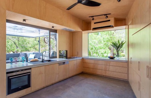 Quindalup House | 82 Degrees I Private Properties