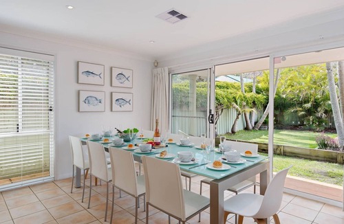 Salamander Bay House | 8a Foreshore Drive Ducted Air and Boat Parking