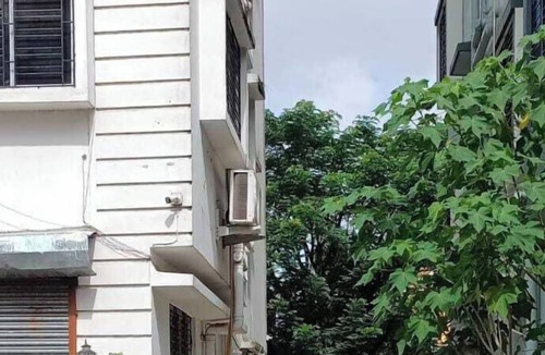 Salt Lake House | 9-bedroom building in fabulous Kolkata with WiFi, fitness room, AC