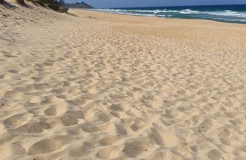 Sunshine Coast House | A Beachfront Sanctuary of Sea & Sunsets Perfect for Families!