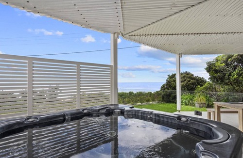 Killcare House | A Beachside Getaway 8 by HolidayCo.