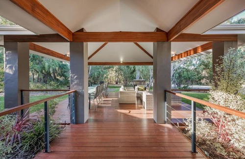 Dunsborough House | A Bush Utopia