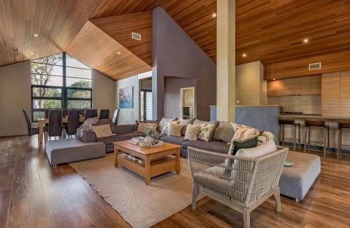 Dunsborough House | A Bush Utopia
