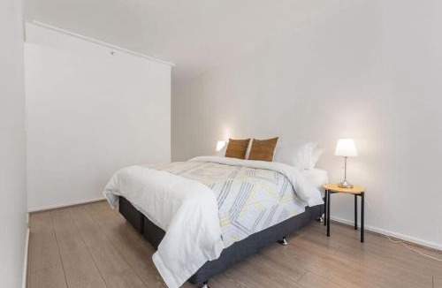 Sydney Central Business District Apartment | A Cozy & Modern Studio Right Next to Darling Harbour