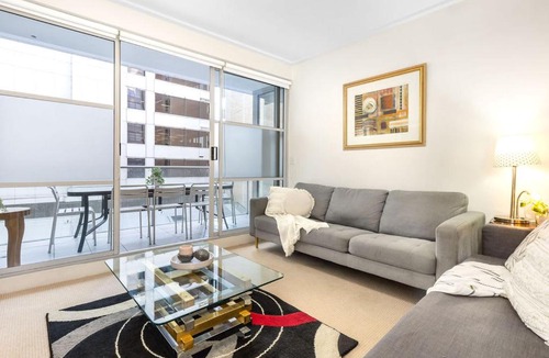 Sydney Central Business District Apartment | A Cozy & Spacious 2BR Apt for 7 Next to Darling Harbour