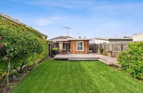 Herne Hill House | A Knight In - sleeps 6