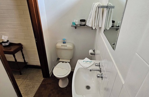 Taree Hotel | A Railway Lodge