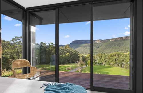 Upper Kangaroo River House | A Romantic Couples Retreat with Simply Stunning Views