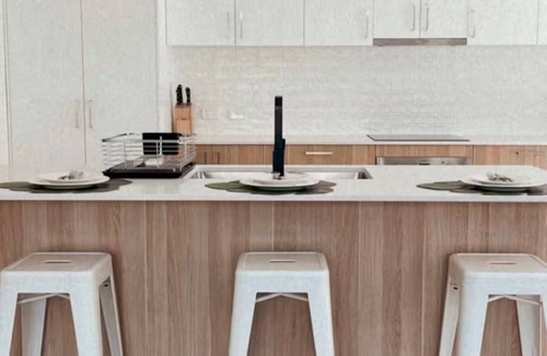 Lake Cathie House | A Spacious & Modern Coastal Home by the Sea