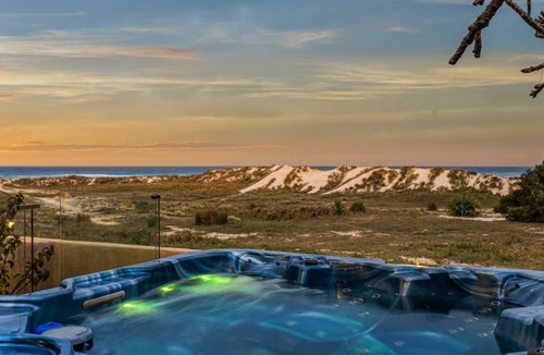 Currumbin House | “A SUMMER’S PLACE” Absolute Beachfront Currumbin Home