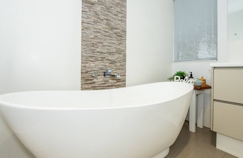 Busselton House | A Wave From It All - Exclusive Escapes