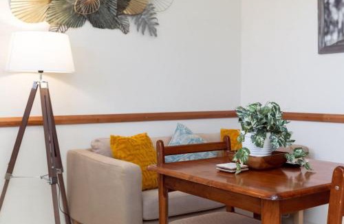 Connolly Apartment | A4 - Deluxe 1 bedroom, 1 bathroom apartment
