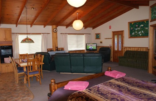 Promised Land Resort | AAA Granary Accommodation