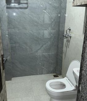 Vrindavan Apartment | Aaradhika Home Stay