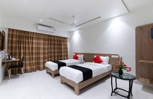 Jamnagar Hotel | Aashro Akshar Inn