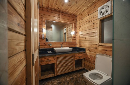 Lansdowne Hostel | Aavaas Hill Resort