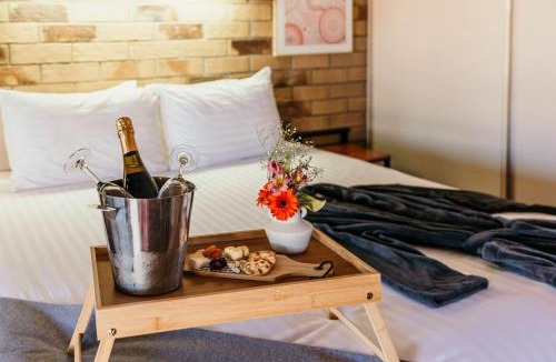 Soldiers Hill Hotel | Abacus Motel