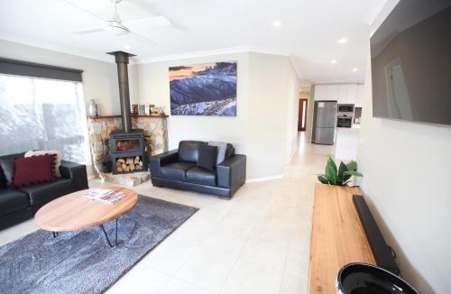 Bright House | Abalina luxury holiday homes