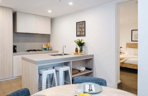 Abbotsford Apartment | Abbotsford Abode With Pool Parking & Gym