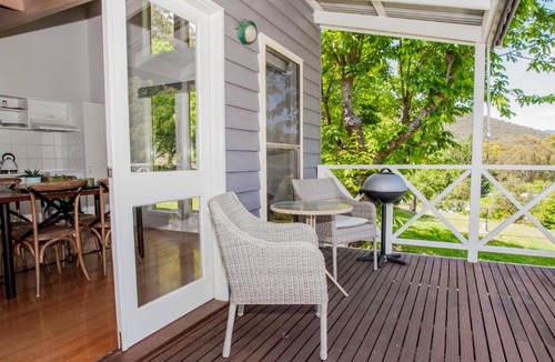 Wandiligong Cabin | Abbys Cottages Bright