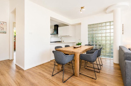 Broadwater House | Abbys Villa Geographe Bay Villa Pool and Tennis