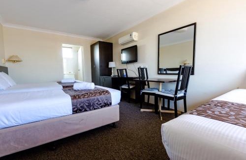 Sylvania Hotel | Abcot Inn