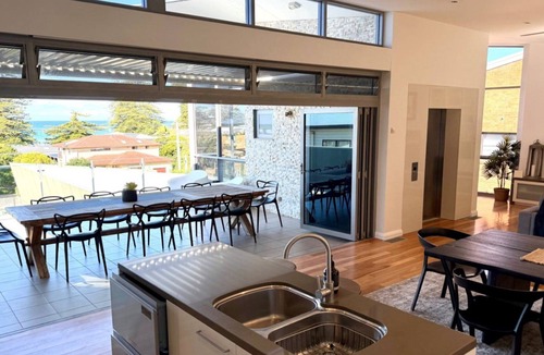 Avoca Beach House | Aboard Avoca - Footsteps from the Sand