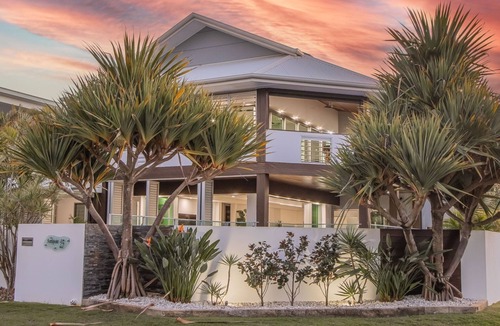 Kingscliff House | Abode La Vie- Beachside home with solar heated pool