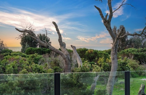 Rosebud House | Absolute Beach Frontage