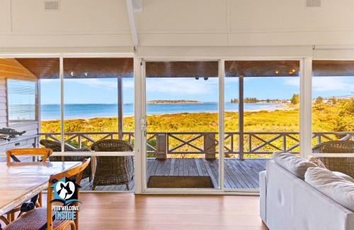 McCracken House | Absolute Beachfront 3BR 2BA Home w/Beach Track